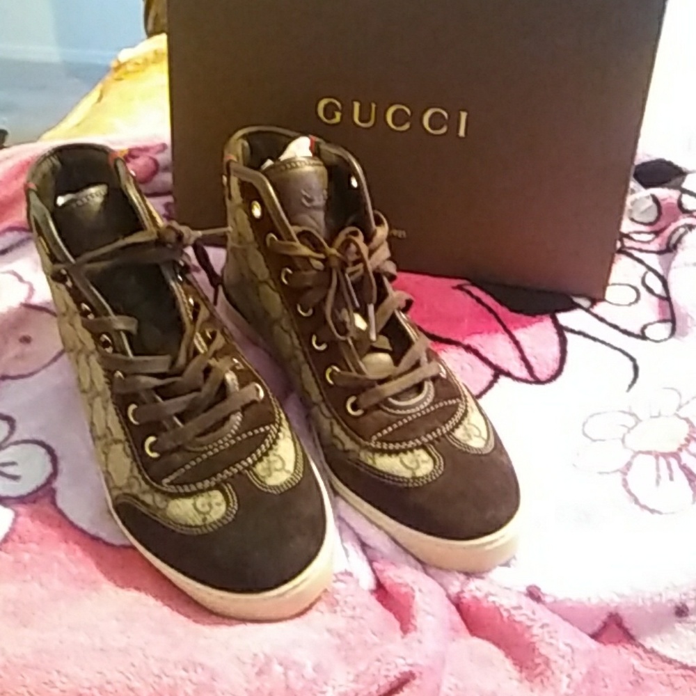 Shoes - Picture 2 of 2